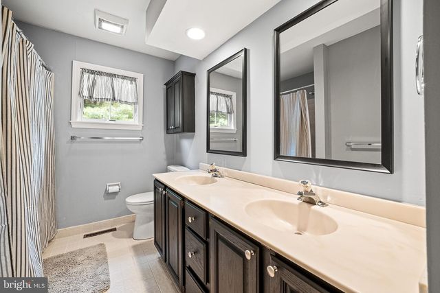 307 SPINDLE LN, West Chester, PA 19380
