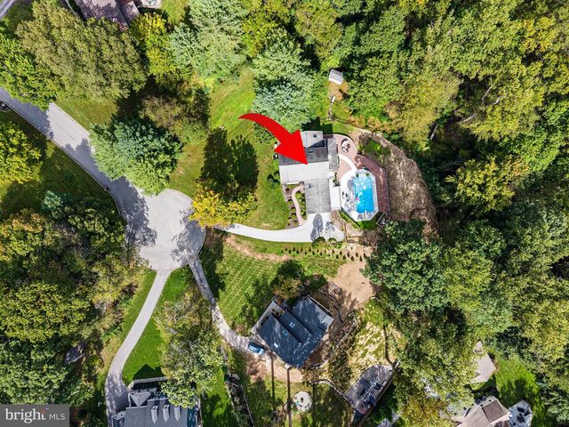 307 SPINDLE LN, West Chester, PA 19380