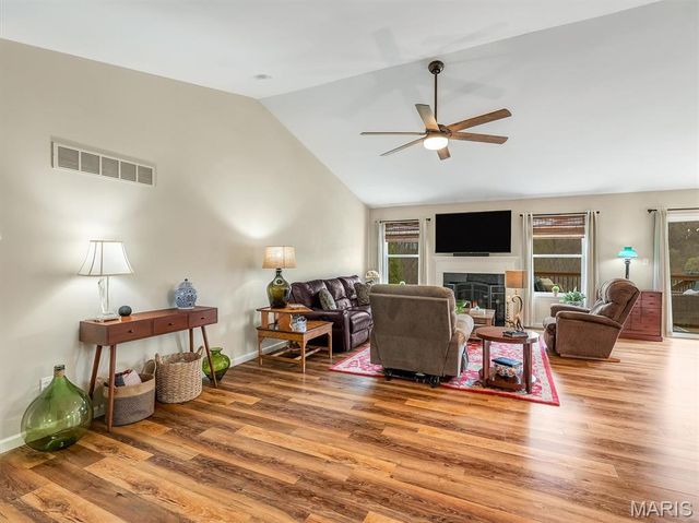 17456 Wyman Ridge Drive, Eureka, MO 63025