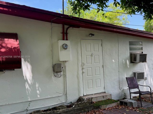 12600 Country Club Lane, Miami, FL 33167