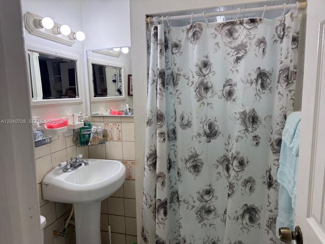 12600 Country Club Lane, Miami, FL 33167