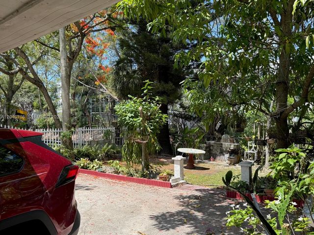 12600 Country Club Lane, Miami, FL 33167