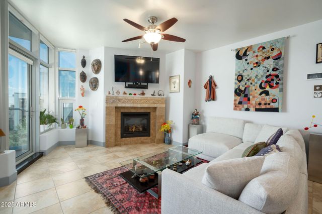 140 E RIO SALADO Parkway 509, Tempe, AZ 85281