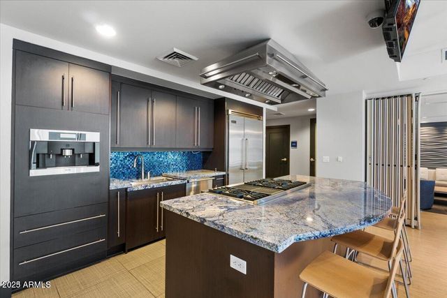 140 E RIO SALADO Parkway 509, Tempe, AZ 85281