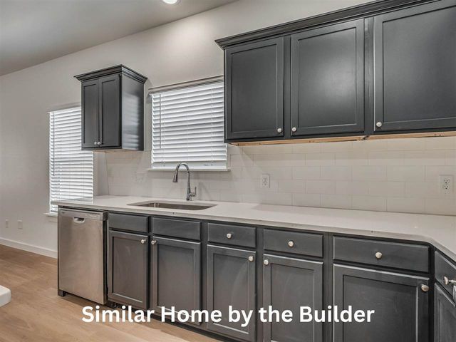 2504 SW H Ave, Lawton, OK 73505