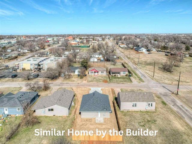 2504 SW H Ave, Lawton, OK 73505