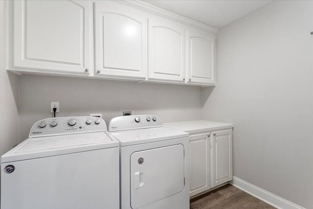 11 Cosmos, Hattiesburg, MS 39402