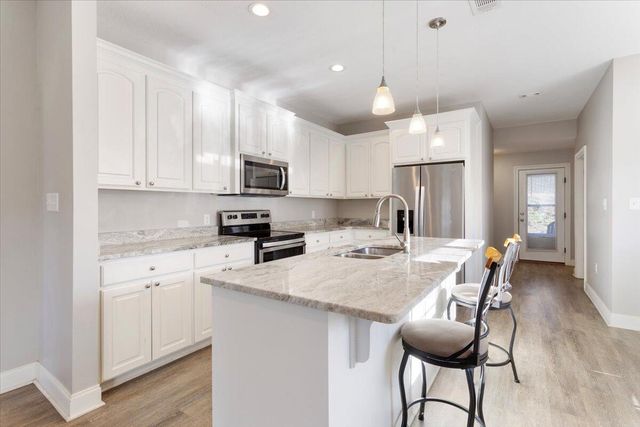 11 Cosmos, Hattiesburg, MS 39402