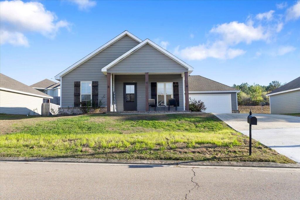 11 Cosmos, Hattiesburg, MS 39402