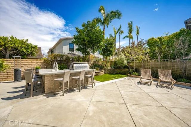16332 Spartan Circle, Huntington Beach, CA 92649