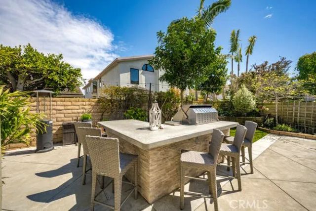 16332 Spartan Circle, Huntington Beach, CA 92649