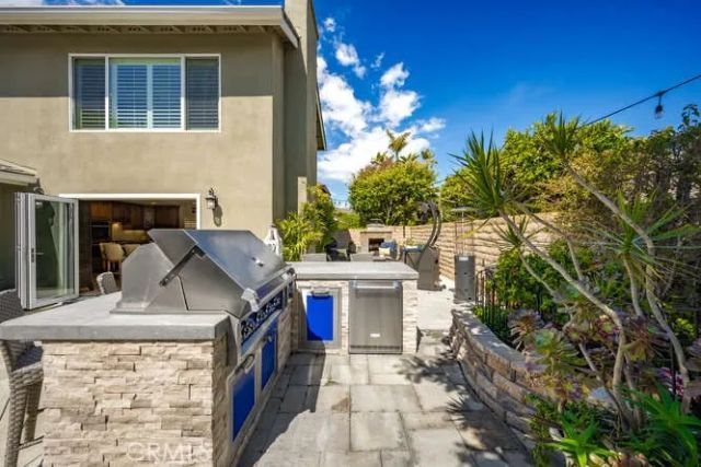 16332 Spartan Circle, Huntington Beach, CA 92649