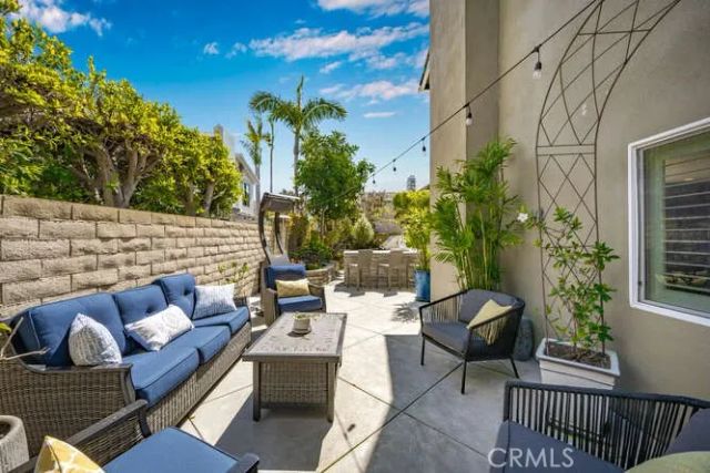 16332 Spartan Circle, Huntington Beach, CA 92649
