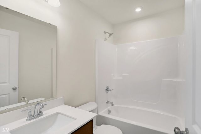 134 Maxim Court, Cumberland, IN 46229