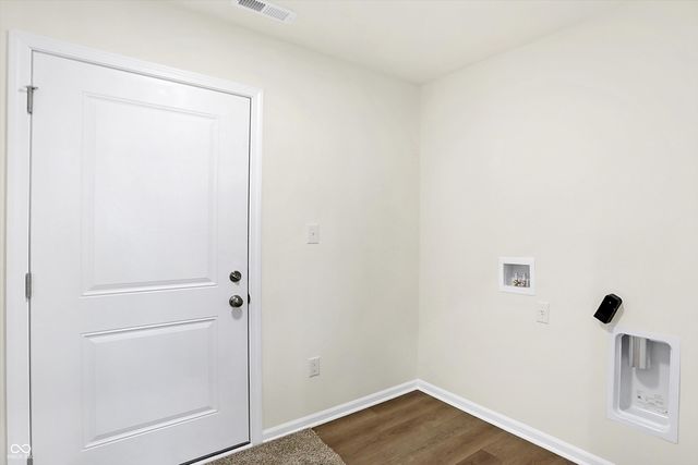 134 Maxim Court, Cumberland, IN 46229