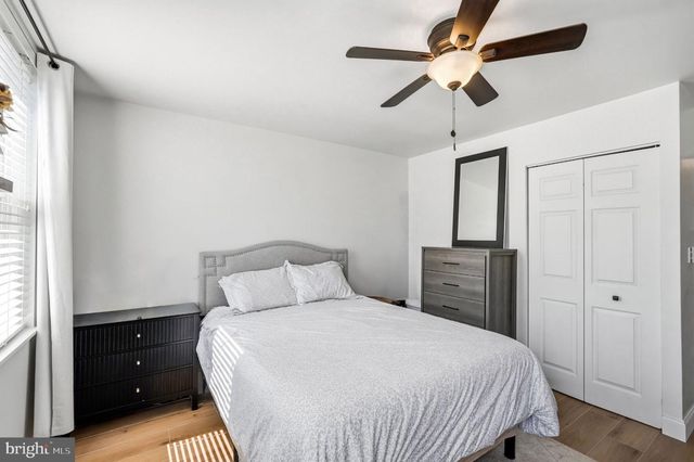 1832 S SARTAIN ST, Philadelphia, PA 19148