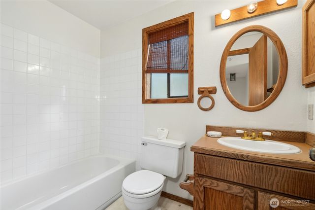 18515 NE 143rd Place, Woodinville, WA 98072