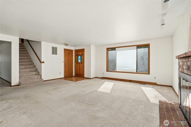 18515 NE 143rd Place, Woodinville, WA 98072