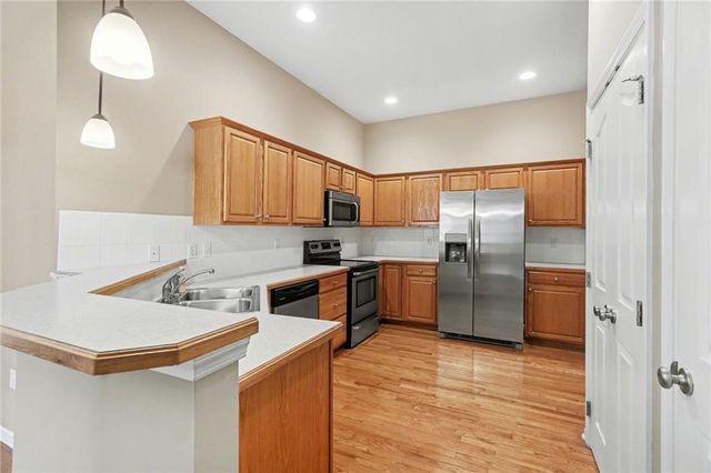 15671 S Hillside Street 2303, Olathe, KS 66062