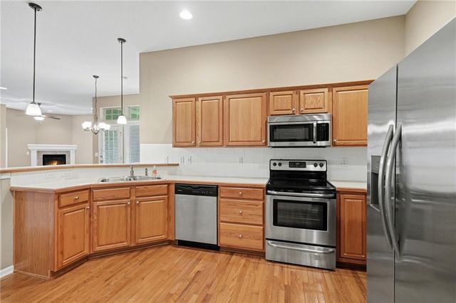 15671 S Hillside Street 2303, Olathe, KS 66062