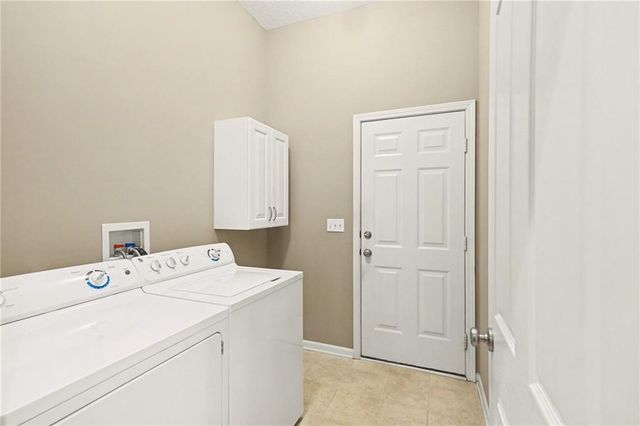 15671 S Hillside Street 2303, Olathe, KS 66062
