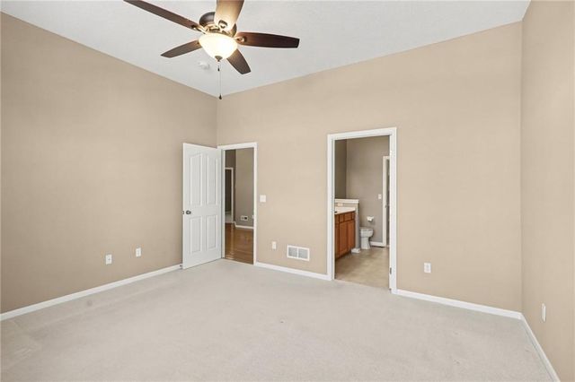 15671 S Hillside Street 2303, Olathe, KS 66062