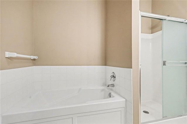 15671 S Hillside Street 2303, Olathe, KS 66062