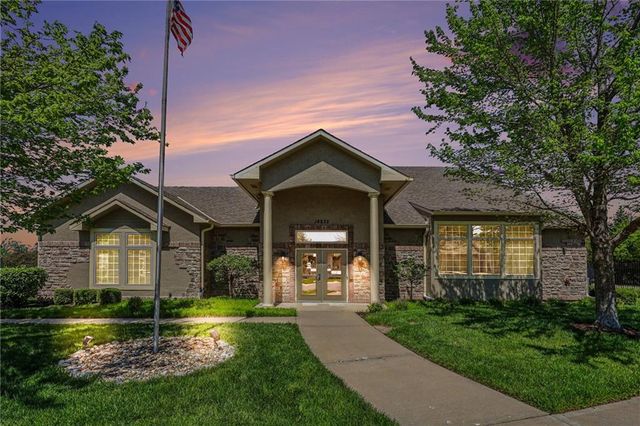 15671 S Hillside Street 2303, Olathe, KS 66062