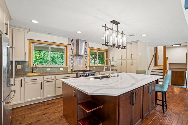 8201 Fairmont LANE, Greendale, WI 53129