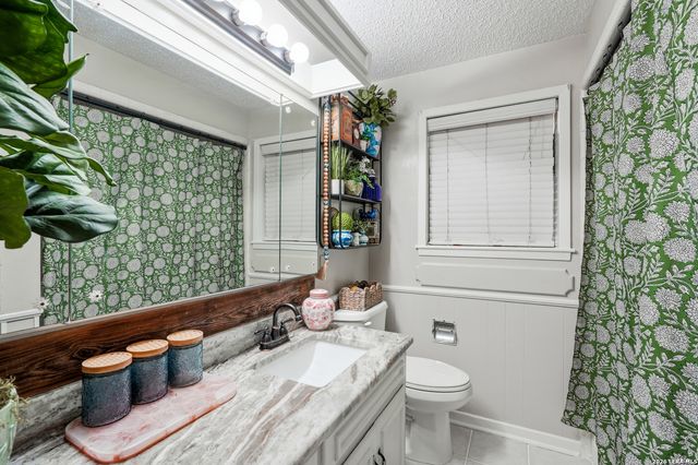 910 Oakridge, Pleasanton, TX 78064