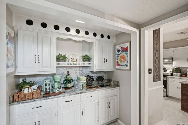 910 Oakridge, Pleasanton, TX 78064
