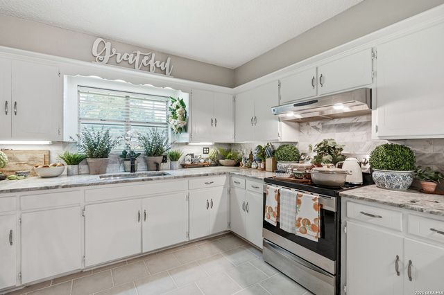 910 Oakridge, Pleasanton, TX 78064