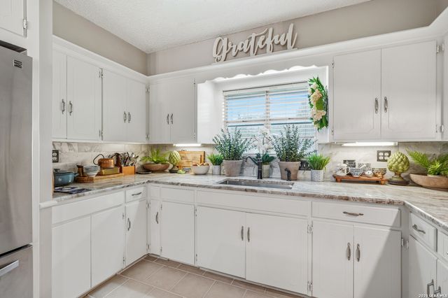 910 Oakridge, Pleasanton, TX 78064