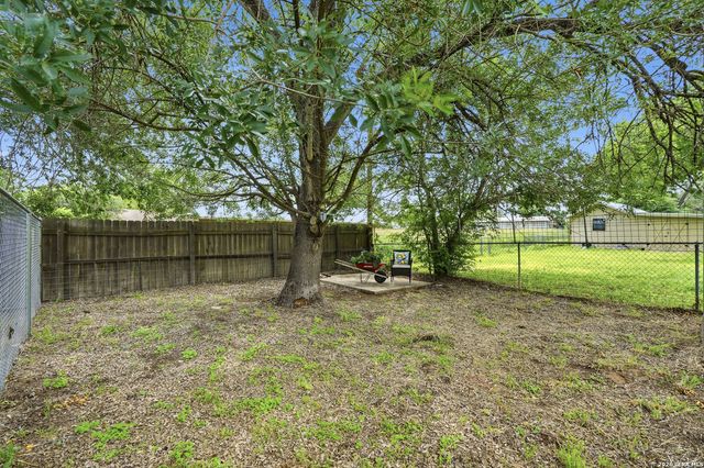 910 Oakridge, Pleasanton, TX 78064