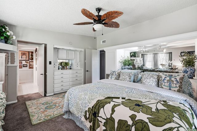 910 Oakridge, Pleasanton, TX 78064