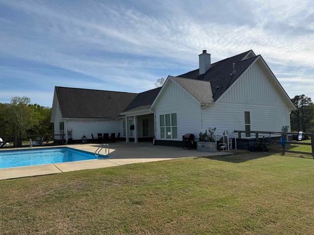 6900 SALEM DR, Lakeland, TN 38002