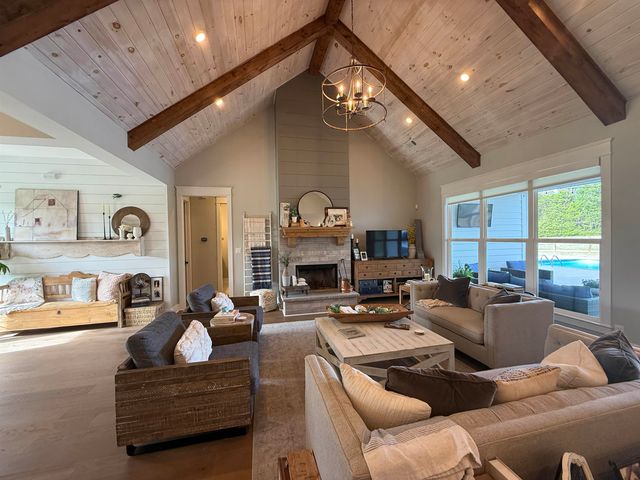 6900 SALEM DR, Lakeland, TN 38002