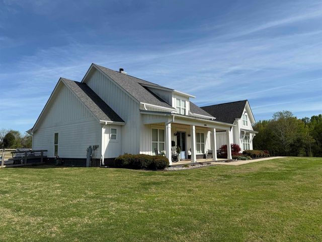 6900 SALEM DR, Lakeland, TN 38002