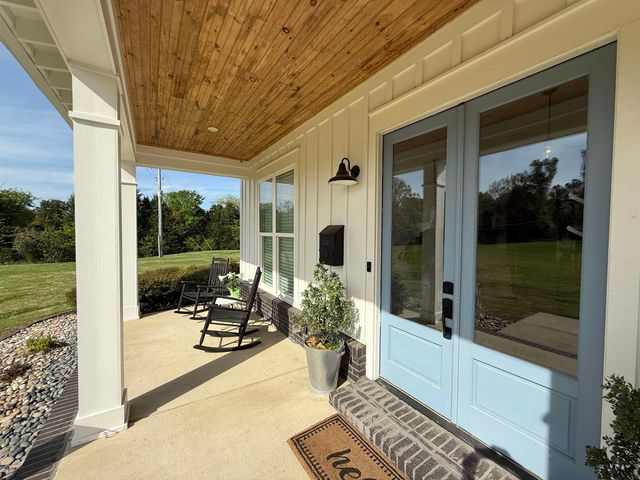 6900 SALEM DR, Lakeland, TN 38002