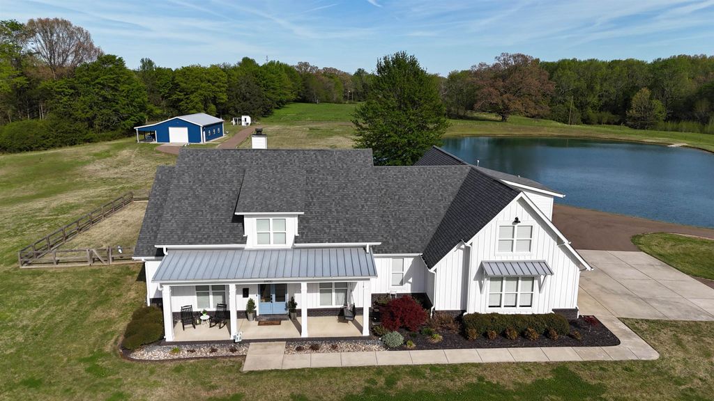6900 SALEM DR, Lakeland, TN 38002