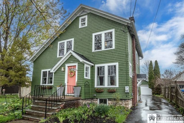 112 Los Robles Street, Amherst, NY 14221