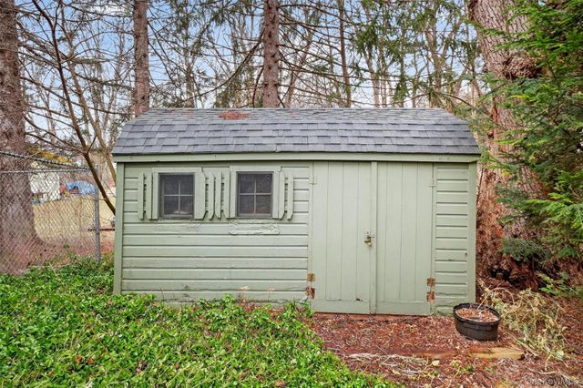 17 Townsend Boulevard, Pawling, NY 12564