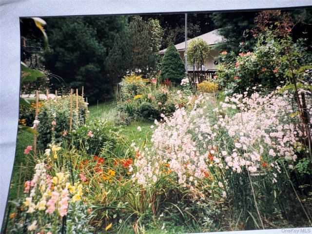 17 Townsend Boulevard, Pawling, NY 12564