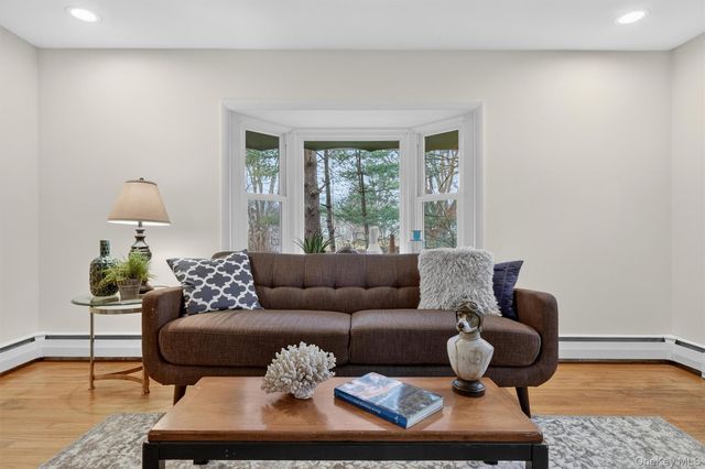 17 Townsend Boulevard, Pawling, NY 12564