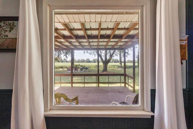 202 HOLLY GROVE RD, Covington, TN 38019