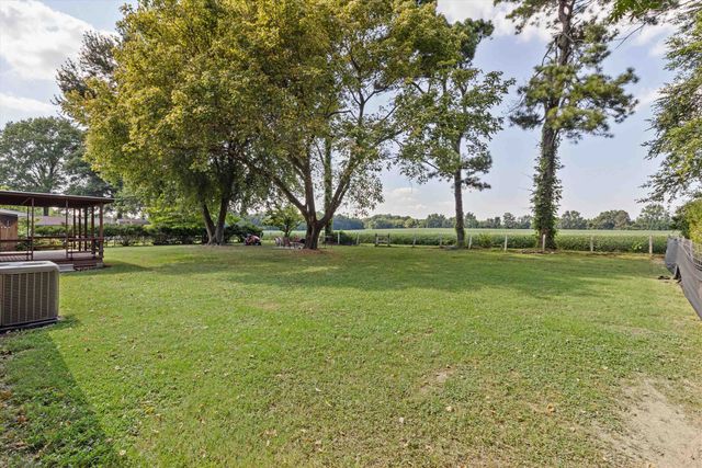 202 HOLLY GROVE RD, Covington, TN 38019