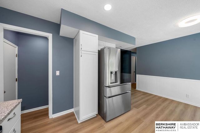 4201 Bel-Ridge Drive, Lincoln, NE 68521