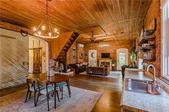 18 Clearview Avenue, Parma, NY 14468