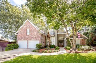 3709 Point Clear Drive, Ocean Springs, MS 39564