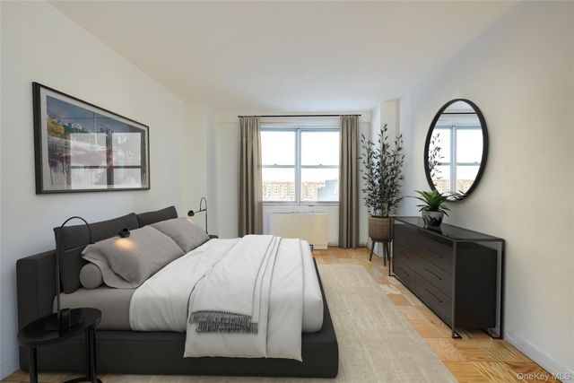 70-25 Yellowstone Boulevard 7M, Forest Hills, NY 11375